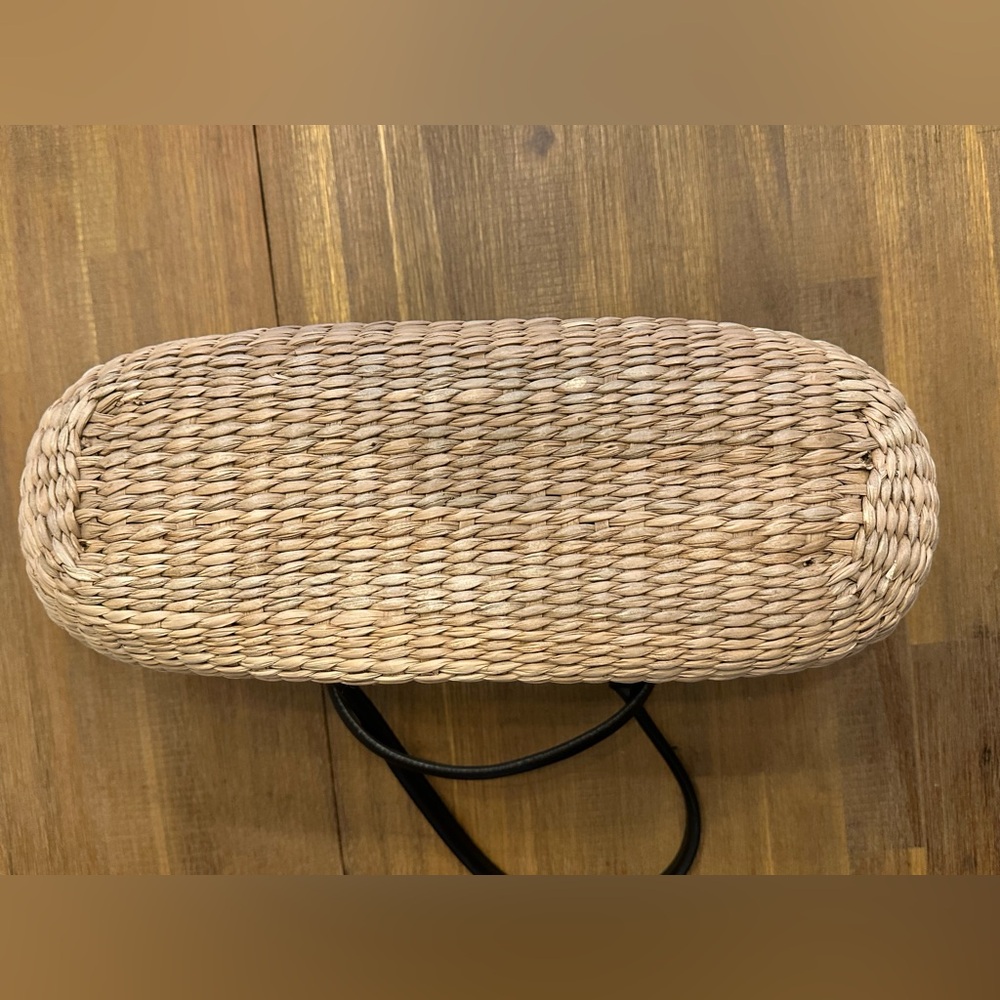 Y2K Woven Straw structured Summer Bag Wooden Buckle Accent Vintage - Picture 4 of 10